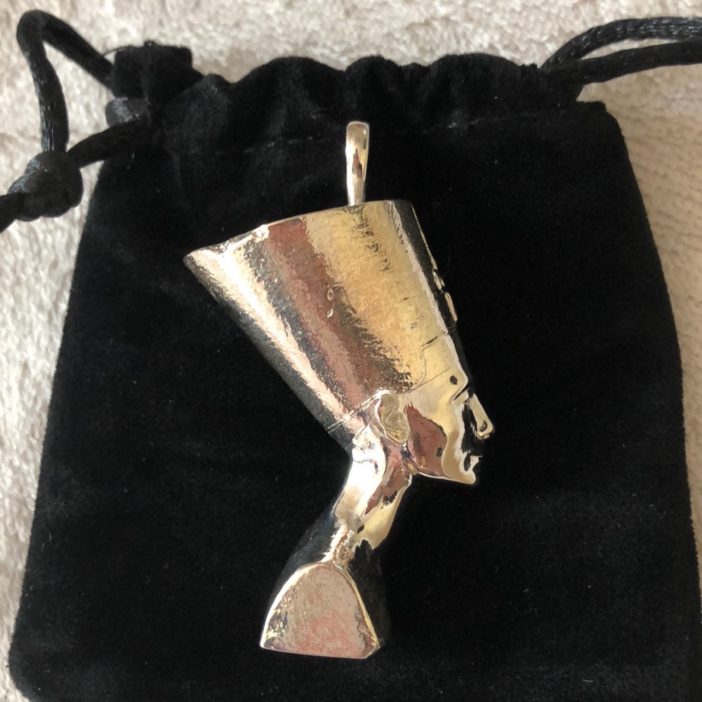 Large hollow sterling silver Nefertiti pendant